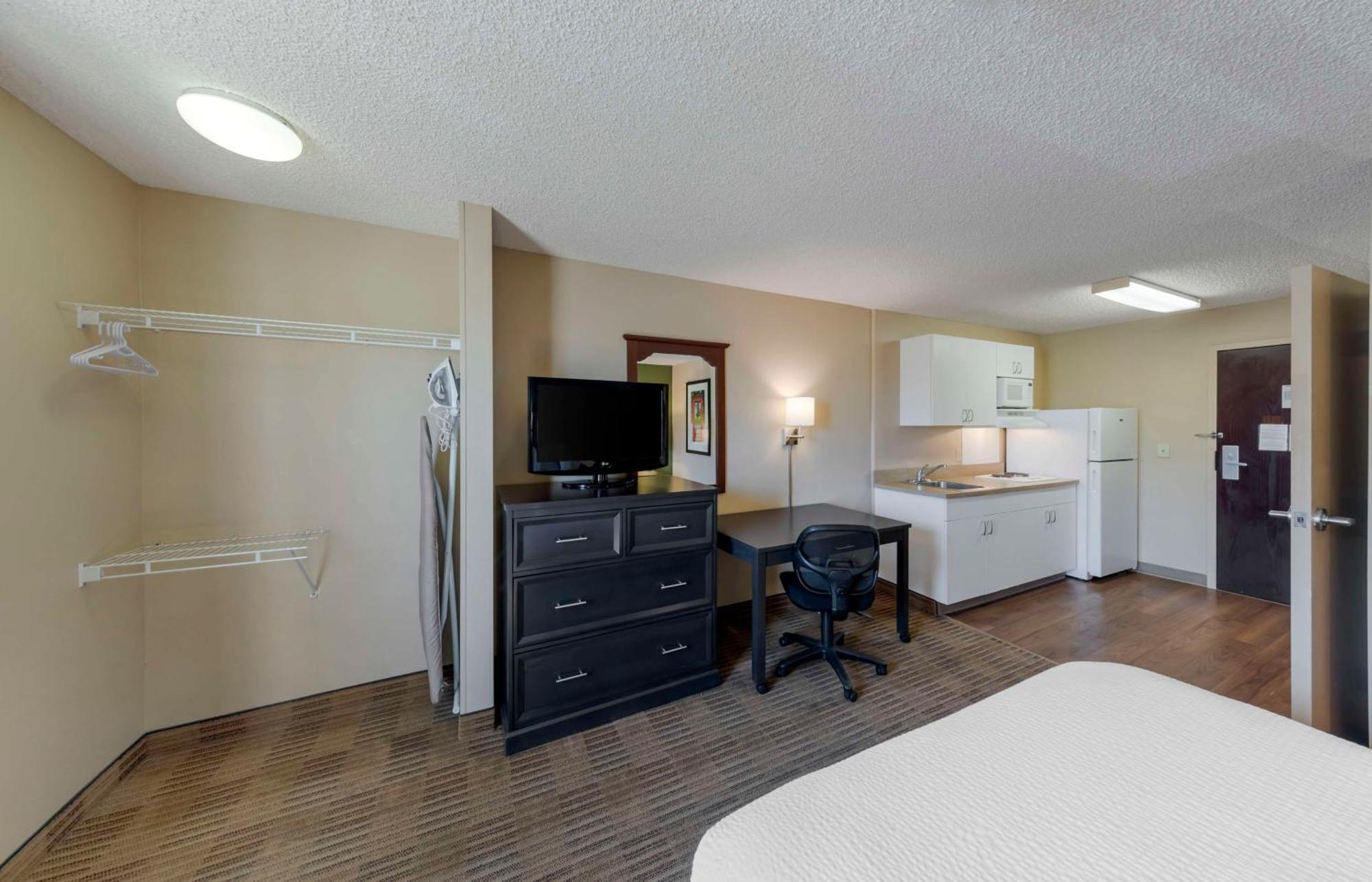Extended Stay America Suites - Orange County - Katella Ave Exterior foto